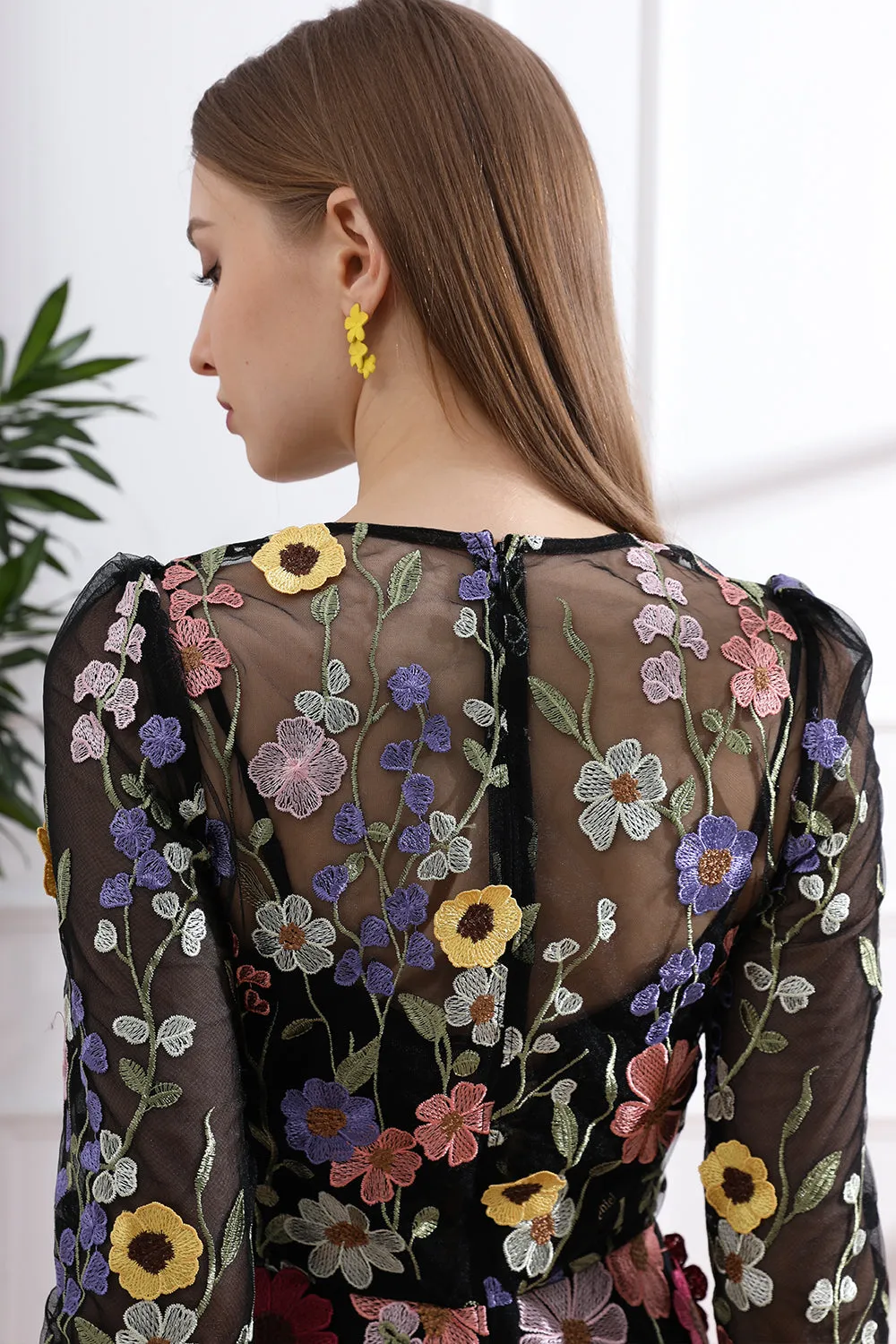 Long Sleeves O Neck Colorful Floral Embroidery Black Dress